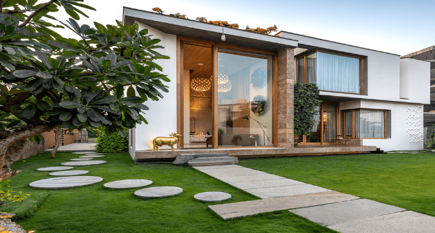 Sustainable Solutions: Green Building Trends in Modern House Design